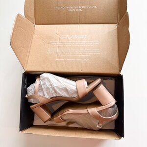 Naturalizer Bristol Heels | Creme Brulee | Size 7.5